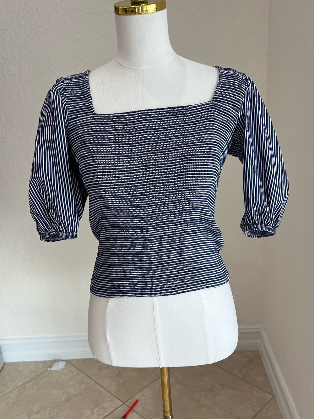 Women's Navy Striped Square-Neck Puff Sleeve Top